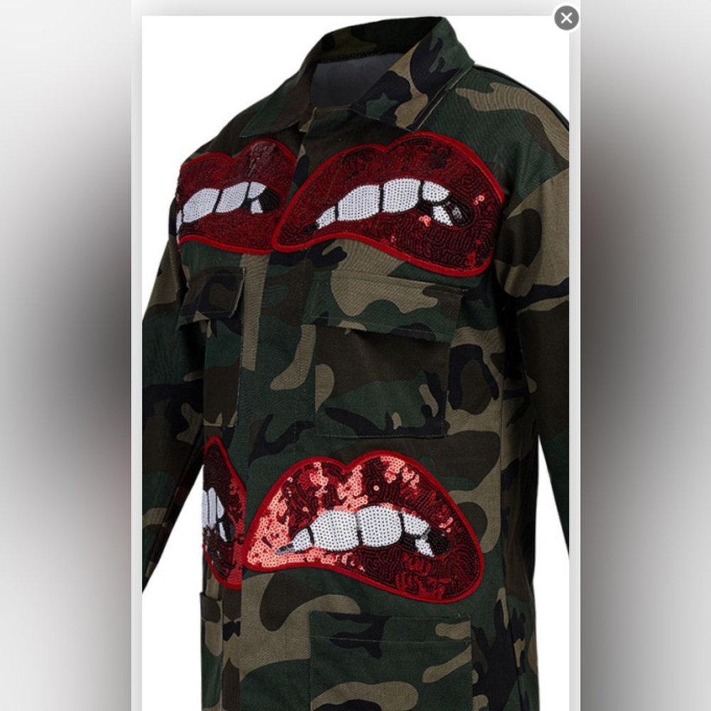 Camo with Red Lips 👄 Jacket